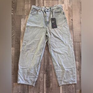 Levi jeans balloon leg, size 30